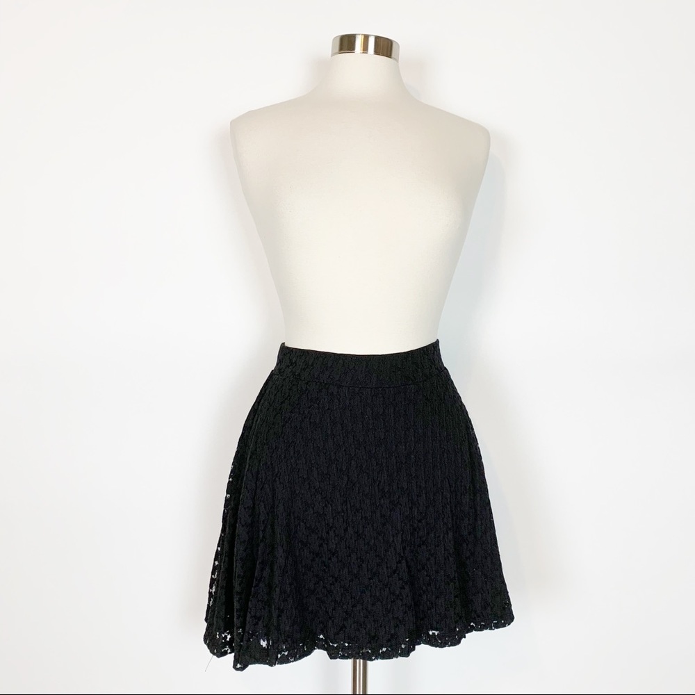 Forever 21 Black Floral Lace A Line Skater Skirt S